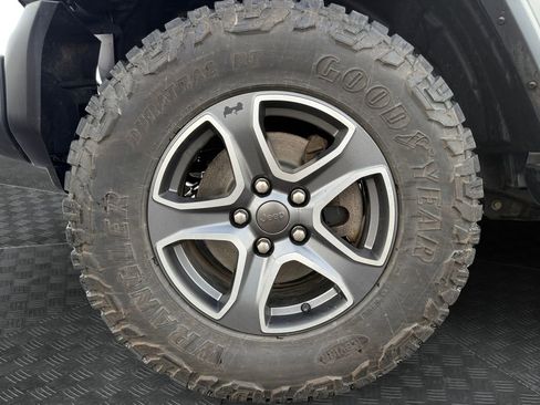 Used 2021 Jeep Wrangler Unlimited Sport image 20