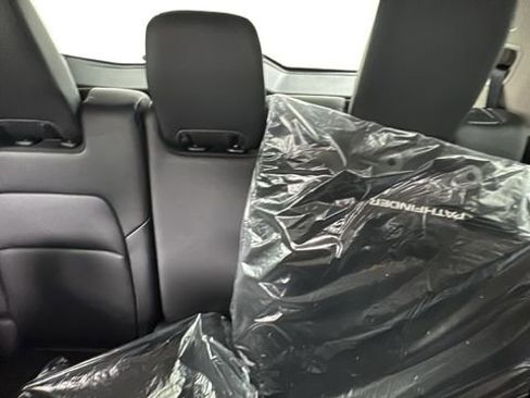 New 2026 Nissan Pathfinder Platinum image 15