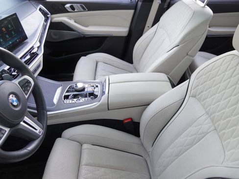 Used 2024 BMW X7 M60i w/ Executive Package AWD/4WD image 12