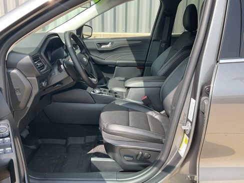 New 2025 Ford Escape SE image 8