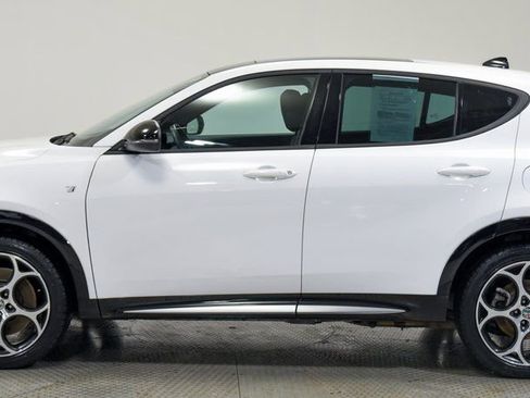 Used 2024 Alfa Romeo Tonale Ti w/ Premium Interior Package image 8