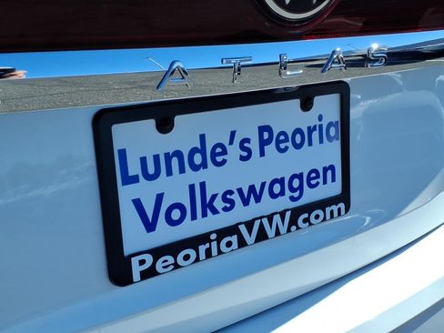 New 2026 Volkswagen Atlas SE image 8