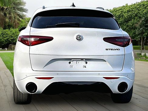 Used 2020 Alfa Romeo Stelvio Sport w/ Quick Order Package 22K Sport RWD image 3