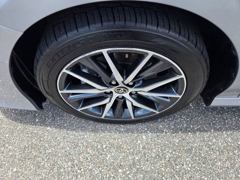 Used 2023 Toyota Camry XLE FWD image 13