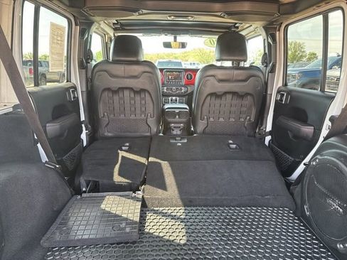 Used 2020 Jeep Wrangler Unlimited Rubicon AWD/4WD image 40