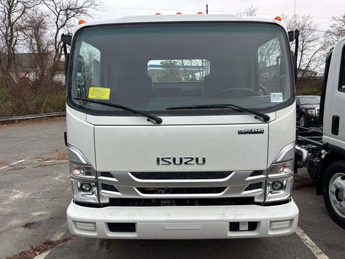 New 2025 Isuzu NPR image 8