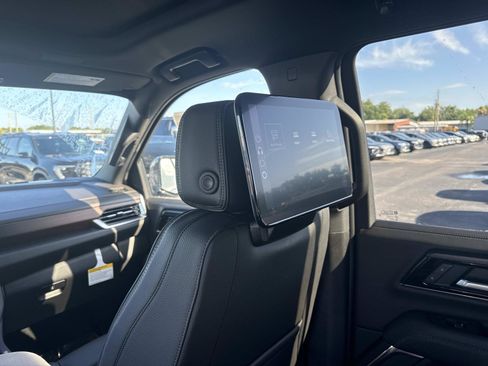 New 2026 GMC Yukon XL Denali w/ Denali Reserve Package AWD/4WD image 13