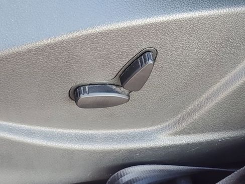 Used 2016 Ford Transit Connect Titanium image 19