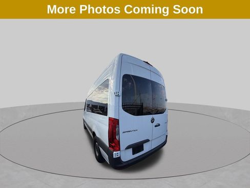 Used 2025 Mercedes-Benz Sprinter 2500 image 3