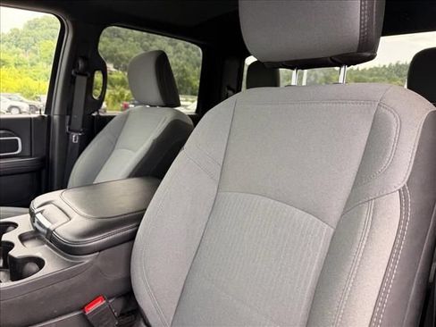 Used 2024 RAM 2500 Big Horn AWD/4WD image 12