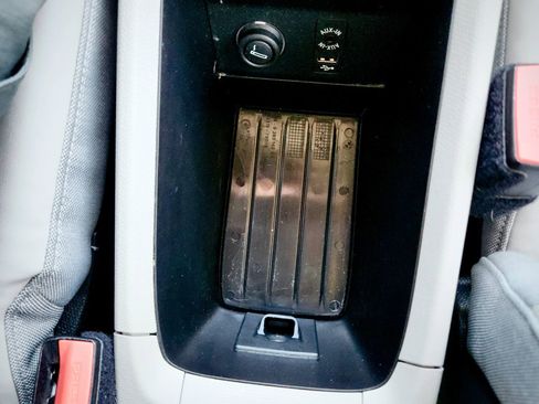 Used 2017 BMW i3 w/ Range Extender image 64