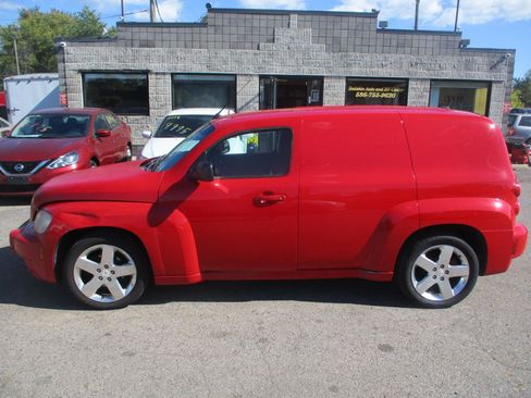Used 2011 Chevrolet HHR LS FWD image 4