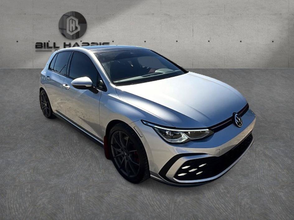 Used 2022 Volkswagen GTI SE FWD image 4