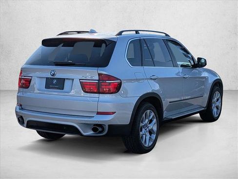 Used 2013 BMW X5 xDrive35i image 5