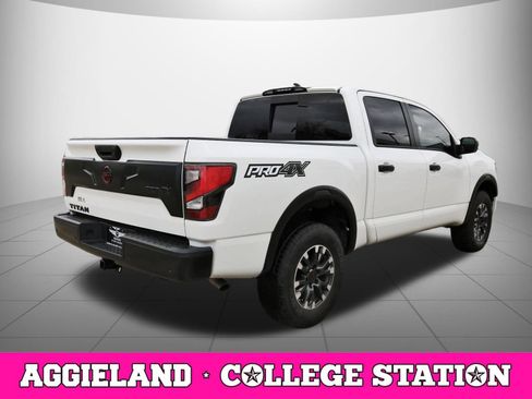 Used 2023 Nissan Titan PRO-4X image 7