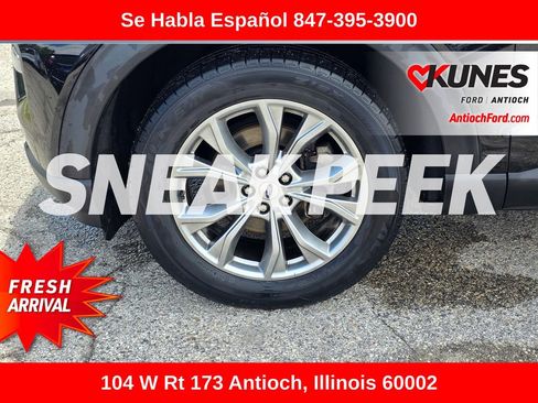 Used 2020 Ford Explorer XLT w/ Equipment Group 202A AWD/4WD image 18