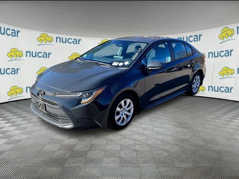 Certified 2023 Toyota Corolla LE image 2