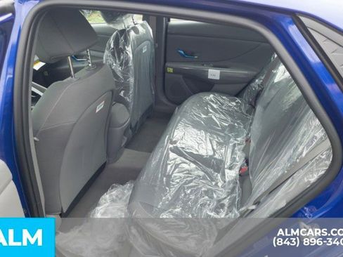Certified 2025 Hyundai Elantra Sport FWD image 16
