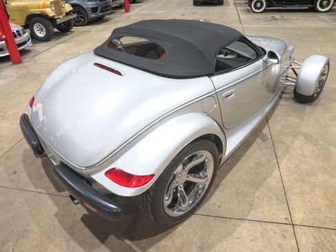 Used 2001 Plymouth Prowler RWD image 31