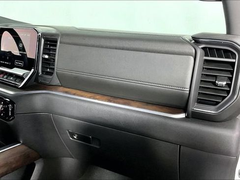 Used 2025 GMC Sierra 1500 SLT w/ SLT Premium Plus Package AWD/4WD image 17