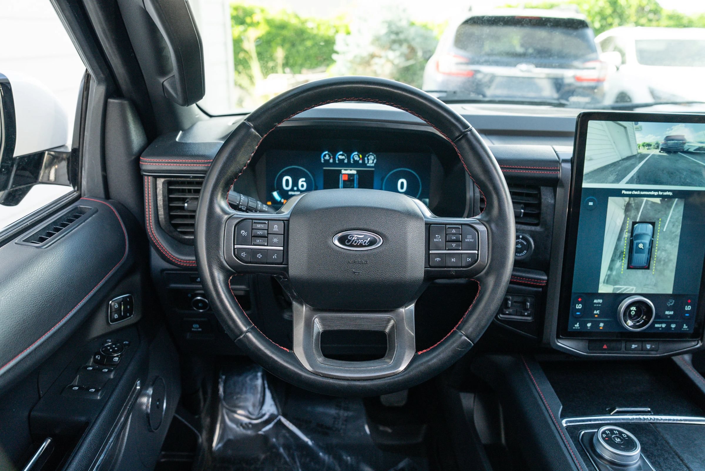 Used 2023 Ford Expedition Limited AWD/4WD image 13