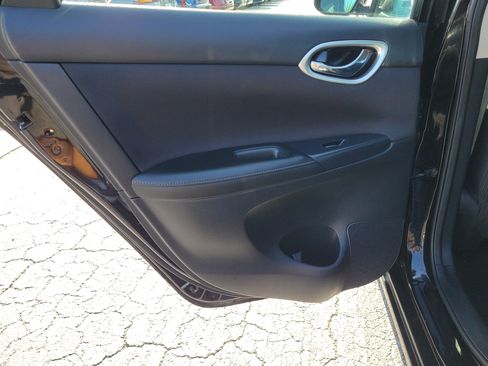 Used 2017 Nissan Sentra SV FWD image 11