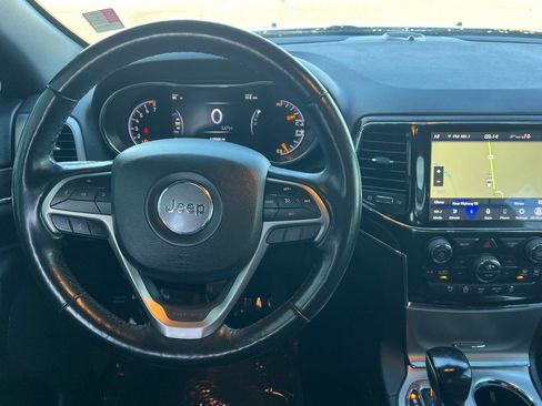 Used 2021 Jeep Grand Cherokee Limited w/ Luxury Group II AWD/4WD image 15