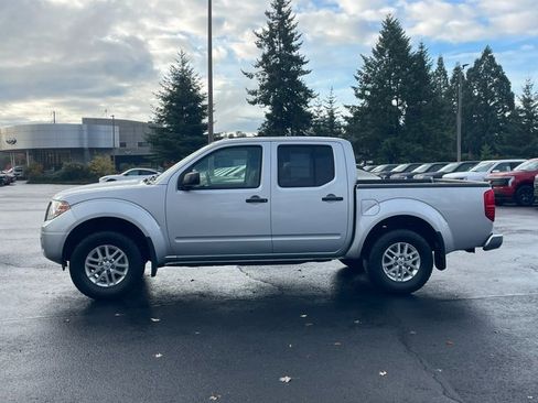 Used 2017 Nissan Frontier SV image 7
