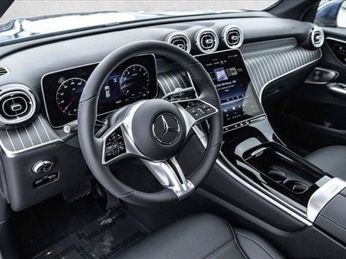 New 2026 Mercedes-Benz GLC 300 4MATIC image 9