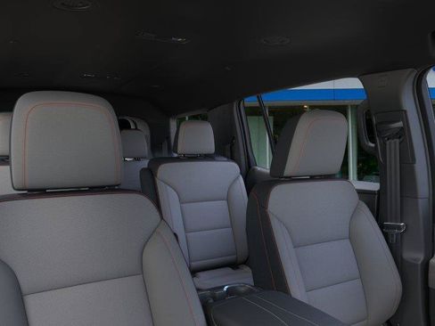 New 2026 Chevrolet Traverse LT w/ Driver Confidence Package AWD/4WD image 24