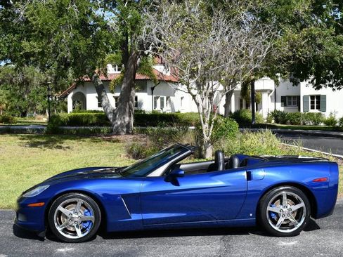 Used 2007 Chevrolet Corvette Convertible w/ Preferred Equipment Group RWD image 24
