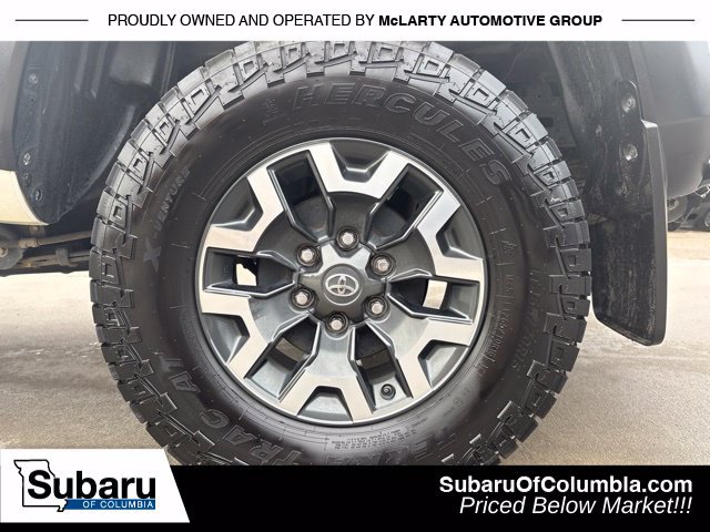 Used 2021 Toyota Tacoma TRD Off-Road AWD/4WD image 12