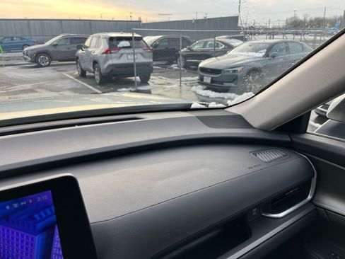 Used 2025 Toyota Grand Highlander FWD image 36