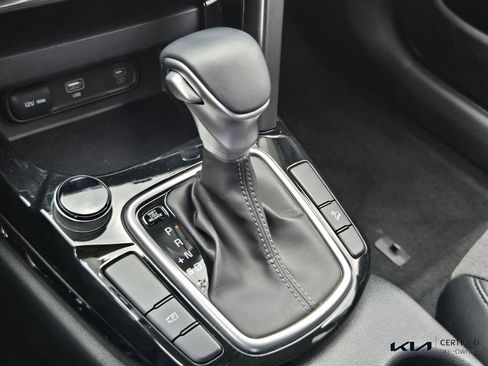 Certified 2025 Kia Seltos S FWD image 24