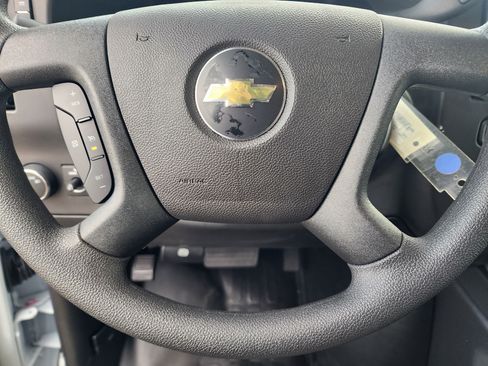 New 2025 Chevrolet Express 3500 w/ Power Convenience Package image 33