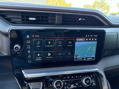 Used 2024 GMC Sierra 2500 Denali w/ Denali Reserve Package image 26