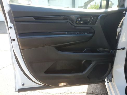 Used 2023 Honda Odyssey Touring image 12
