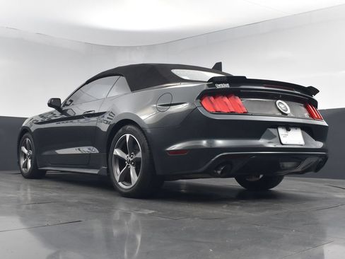 Used 2015 Ford Mustang Convertible w/ Equipment Group 051A RWD image 20