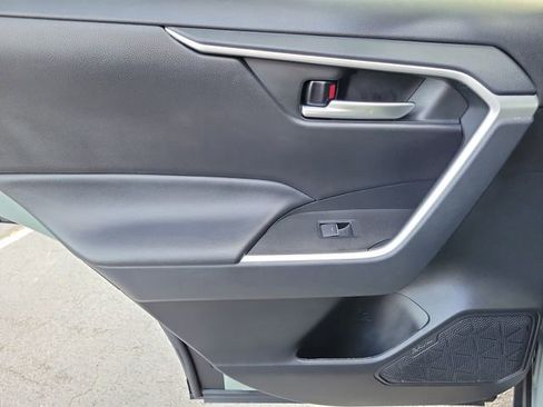Used 2023 Toyota RAV4 XLE FWD image 13