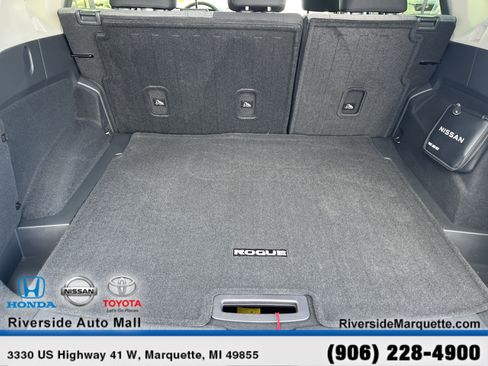 Used 2023 Nissan Rogue SV image 8
