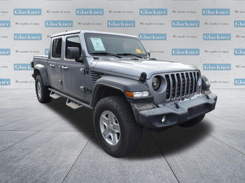 Used 2020 Jeep Gladiator Sport w/ Quick Order Package 24S AWD/4WD image 2