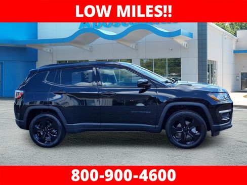 Used 2020 Jeep Compass Latitude AWD/4WD image 2