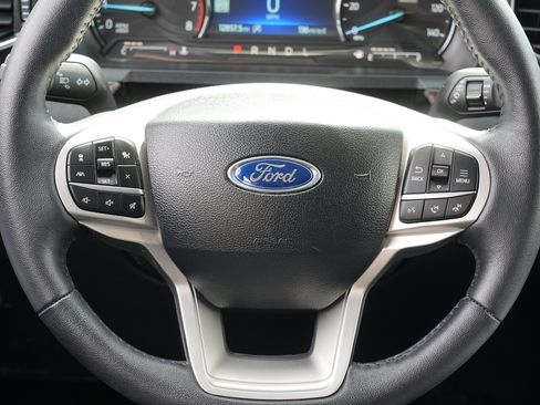 Used 2024 Ford Explorer Limited w/ Limited Technology Package AWD/4WD image 27