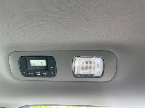 Used 2023 Honda Odyssey Touring image 38