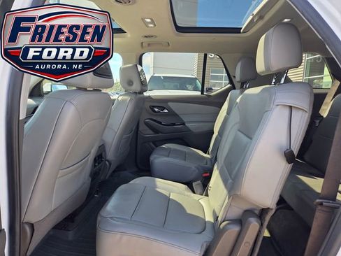 Used 2019 Chevrolet Traverse Premier AWD/4WD image 24