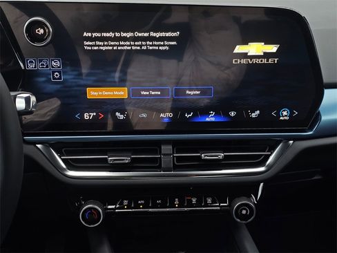 New 2026 Chevrolet Equinox EV LT image 28