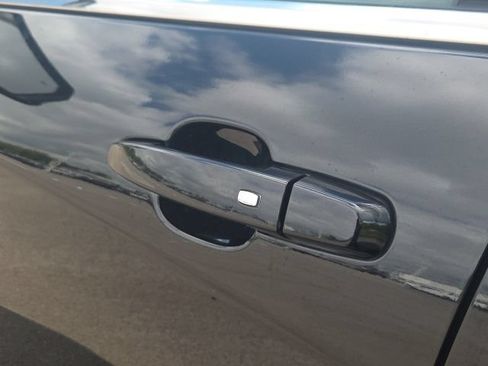 Used 2020 Chevrolet Equinox LT FWD image 21