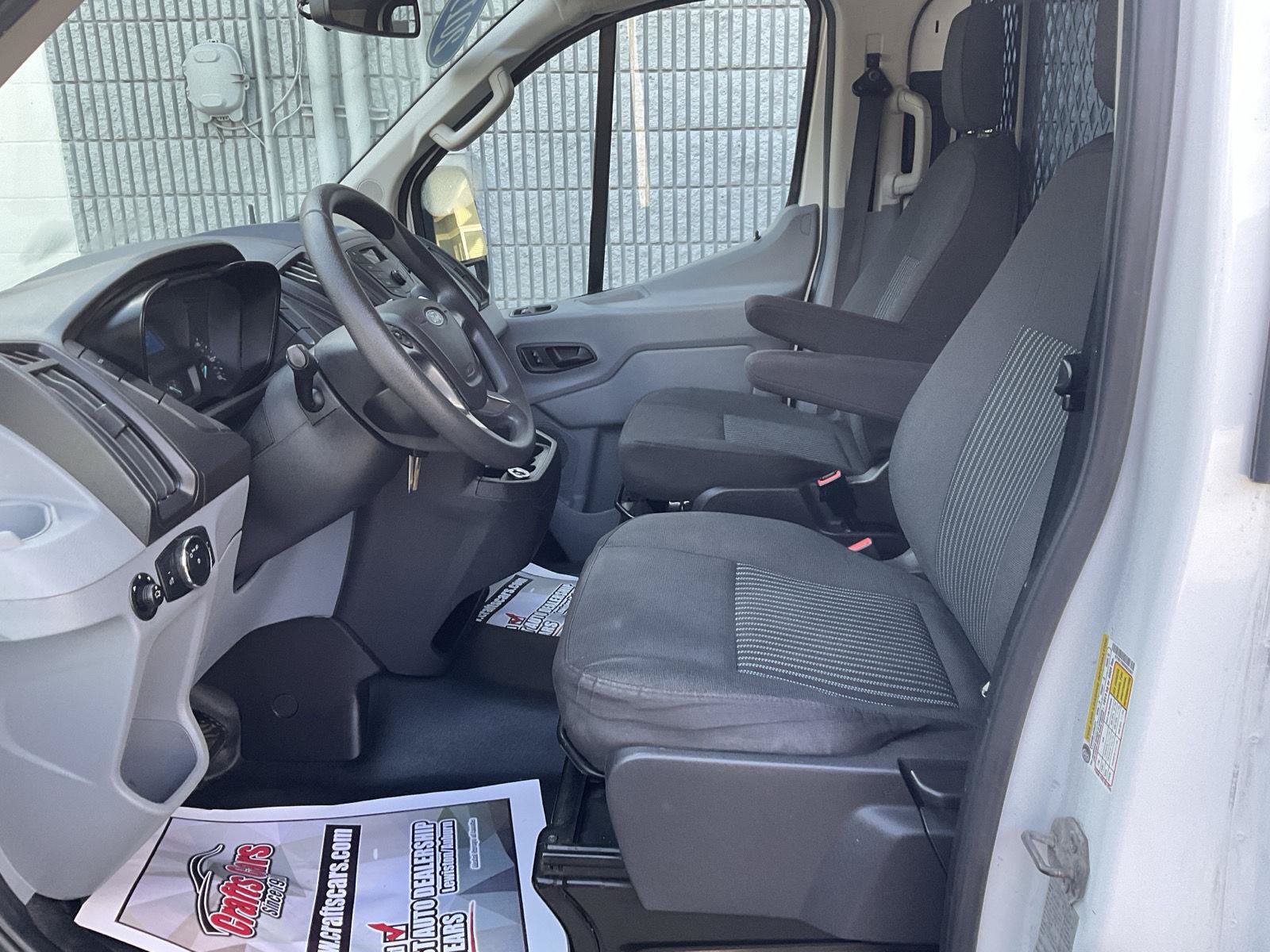 Used 2019 Ford Transit 250 130 Low Roof w/ Exterior Upgrade Package RWD image 9