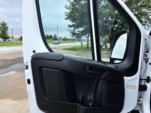 Used 2024 RAM ProMaster 2500 w/ Safety Group FWD image 13