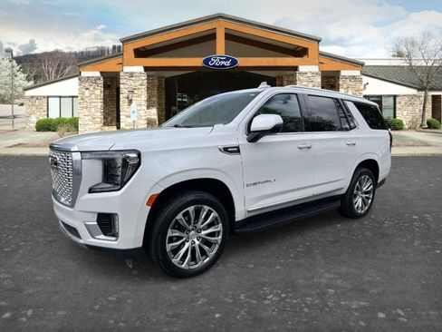 Used 2024 GMC Yukon Denali AWD/4WD image 1